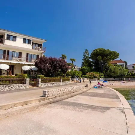 Guest house Lucija Malinska